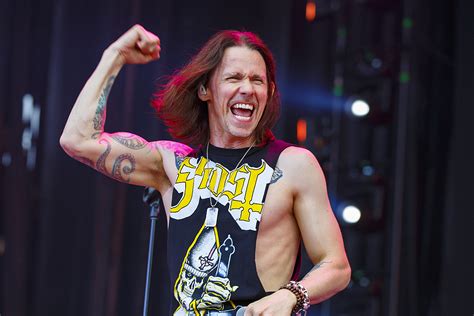 Miles kennedy - At this point, Myles Kennedy’s voice precedes him. Certainly, it courses through six chart-topping albums from gold-selling rock juggernaut Alter Bridge, three records with Slash and The Conspirators, two albums from The Mayfield Four, his 2018 solo debut Year of the Tiger, and guest appearances for everyone from Disturbed and Halestorm to Gov’t Mule, …